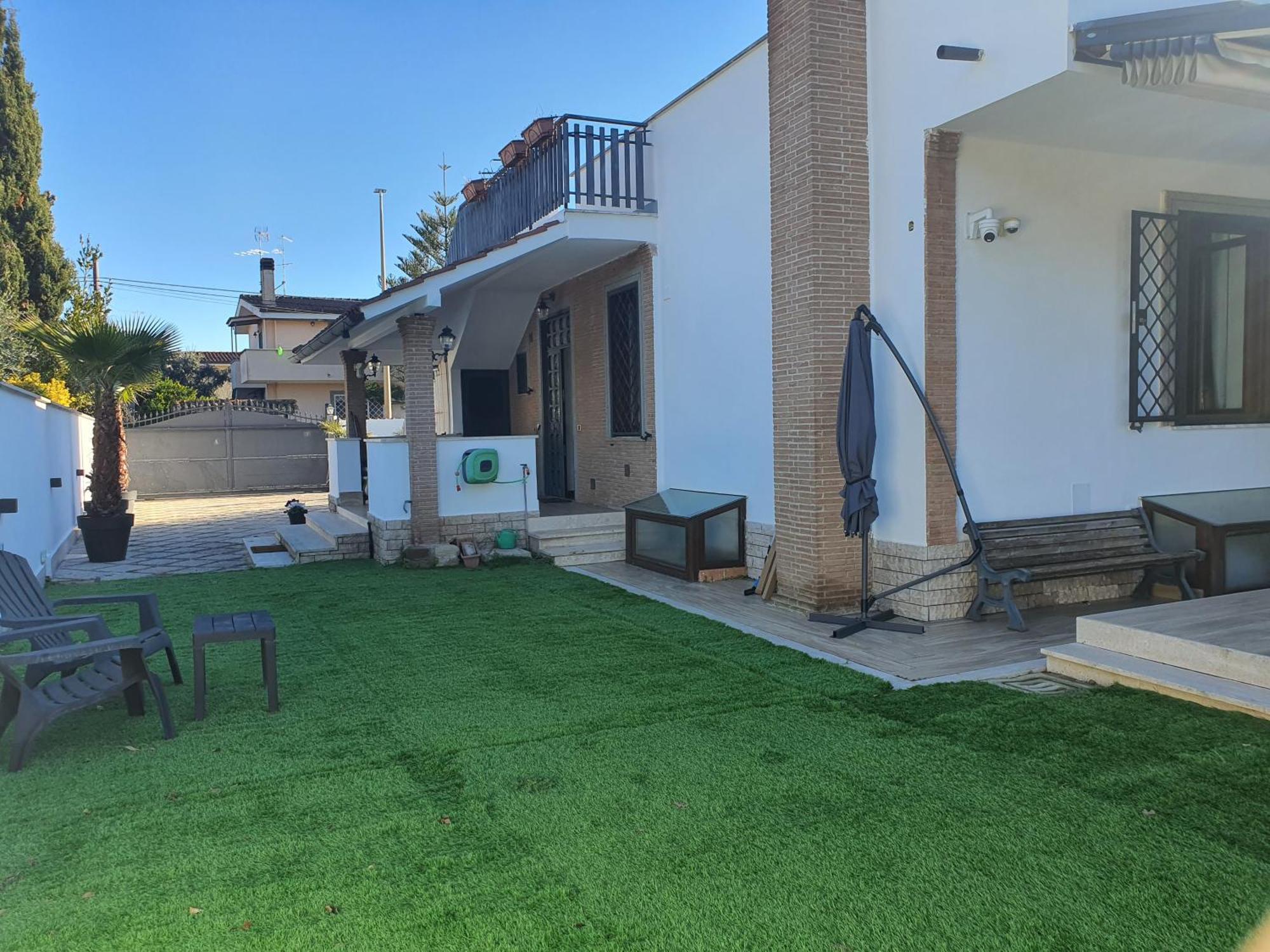 Il Sole Di Roma Villa Casal Palocco Exteriör bild